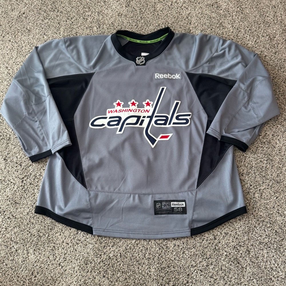 Washington Capitals Reebok Authentic Practice Jersey with fight strap size 58